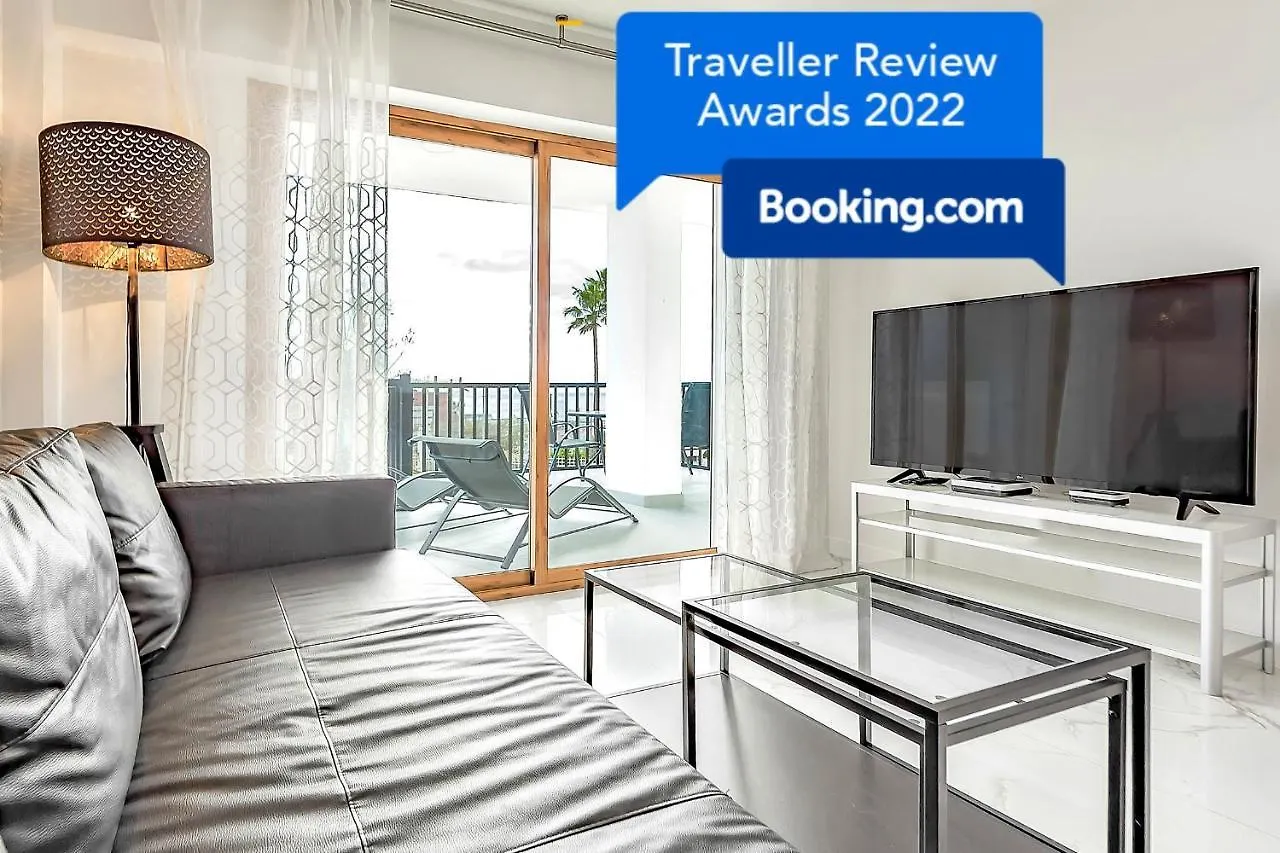 Modern Apartment In Parque Royal I, Playa Fanabe location